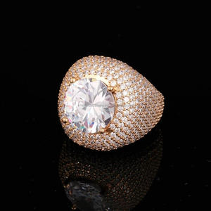 Anillo de Moissanita con Diamantes Redondos Agrupados en Plata de Ley 925, Joyería de Rapero, Engaste Clásico Pavé para Regalo de Aniversario - Product Image 2