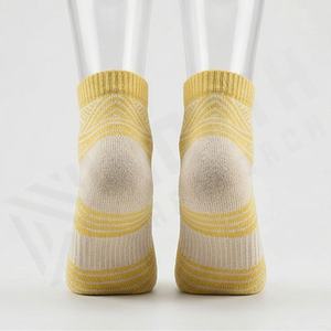 Chaussettes courtes personnalisées en coton, respirantes, douces, en polaire, pour sports d'hiver en extérieur, football, couleur personnalisée, confort optimal - Product Image 2