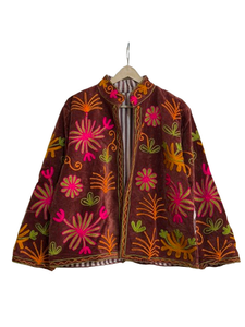 Veste en velours marron pour femme, brodée Suzani, imprimé léopard, manches longues, doublure en coton, artisanat de Jaipur, vêtement ethnique - Product Image 1