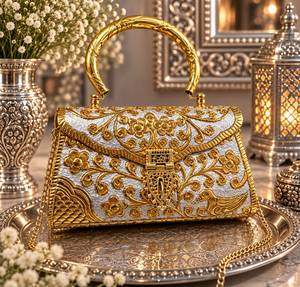 Bolso de Mano Artesanal de Latón Repujado con Diseño Floral, Estilo Vintage, Casual, para la Noche, con Cadena Cruzada Metálica, para Bodas y Eventos - Product Image 4