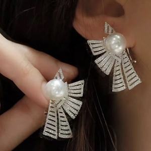 Pendientes de Perlas de Agua Dulce con Inyección de Oro de 14K, Diseño de Nicho de Lujo, Pendientes de Cristal para Mujer - Product Image 4