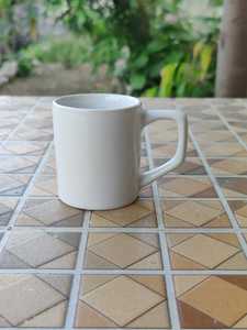 <b>Ceramic</b> <b>Mugs</b> Set of Five Colorful Coffee Cups Minimalist Design Round Shape <b>for</b> Daily Use - Product Image 4