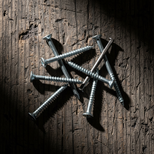 Heavy Duty <b>Flat</b> Head Wood Construction <b>Screws</b> - White Zinc/Yellow Zinc Finish Class 4 Fasteners - Product Image 1