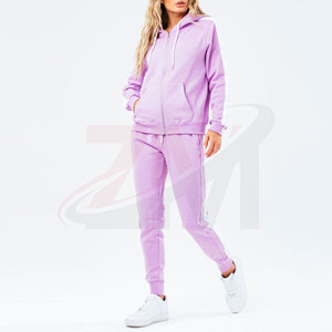 Ensemble de survêtement pour femme, sweat-shirt et pantalon de survêtement, style streetwear, doux et confortable, pour le sport, les voyages et le quotidien, fabrication OEM - Product Image 2
