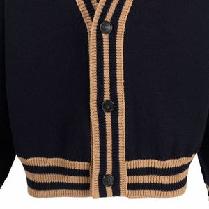 Cardigan respirant pour homme à col en V et boutons, avec manches rayées, style universitaire, en maille, style vintage preppy, vêtement de mode - Product Image 5