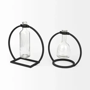 Vase à fleurs en métal artisanal de qualité supérieure, artisanat de designer pour les hôtels de luxe, les restaurants, les lieux de mariage et les projets de décoration intérieure - Product Image 1