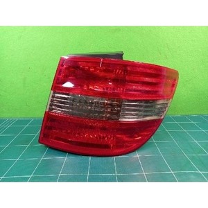 Luz Trasera Derecha Usada Clase B A1698202664 - Product Image 1