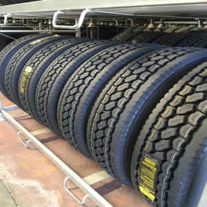 Pneus de camion 11R22.5 pour transport de marchandises, offrant une stabilité routière supérieure, une conception économe en carburant et un caoutchouc durable. - Product Image 5
