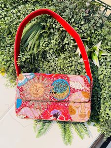 Bolso de Hombro Multicolor con Cuentas de Alta Demanda para Mujer, Ofrece Calidad Excepcional con un Diseño Atractivo y Comodidad Duradera - Product Image 4