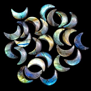 Natural Flashy Labradorite Crescent <b>Moon</b> Shape Carved Gemstone 18mm Smooth Briolette <b>Charm</b> For Jewelry Making Wholesale Bulk - Product Image 3