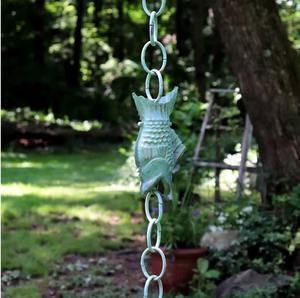 Chaînes de pluie en métal en forme de poisson argenté, ajoute une ambiance aquatique ou aquatique-marine aux jardins et espaces extérieurs, vente en gros depuis l'Inde - Product Image 5