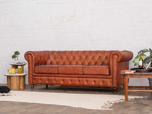 Sofá Chesterfield Moderno de 3 Plazas en Cuero con Estructura de Madera, Tapicería Clásica con Brazos Enrollados, Ecológico, para Sala de Estar - Product Image 2