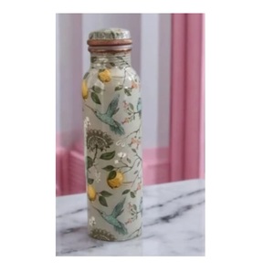 Botella de Agua de Cobre Puro con Acabado Brillante y Diseño Moderno, Almacenamiento de Agua Potable, Beneficios para la Salud, Botellas de Agua Hechas en India - Product Image 1