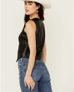 Gilet en cuir de mouton noir pour femme, gilet ajusté en cuir véritable sans manches, col en V, boutonné sur le devant, haut chic ajusté en véritable peau d'agneau - Product Image 4