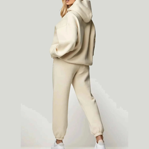 Conjunto Deportivo para Mujer con Capucha Color Crema, Diseño Sólido de Manga Larga, Sudadera Holgada Informal y Pantalones con Bolsillos Laterales - Product Image 2