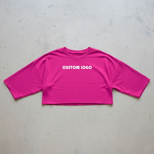 T-shirt court personnalisé pour femme, col rond, manches courtes, coupe oversize, en coton de haute qualité, style boxy - Product Image 3