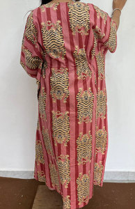 Vestido Kaftan Moderno de Algodón Estampado para Mujer con Textura Suave y Aspecto Moderno - Product Image 5