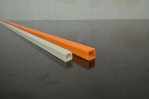 Tube carré en PVC rigide noir pour la construction de meubles, les structures et les applications industrielles - Product Image 3