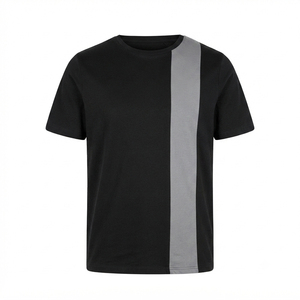 Camiseta Negra de Manga Corta para Hombre con Panel en Contraste Gris, Corte Regular, Diseño Casual de Cuello Redondo Tejido - Product Image 1