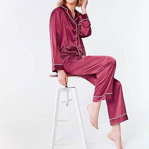 Ensemble élégant 2 pièces en coton et satin de soie pour femme – Design unique, tenue décontractée thermique pour l'été, l'automne et le printemps – Robe de nuit et ensemble de pyjama - Product Image 4