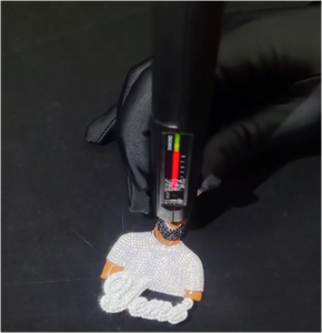 Colgante Personalizado Rapper VVS, Amuleto de Personaje de Dibujos Animados, Cara 3D, Chapado en Plata 925, Joyería Hip Hop, Colgante de Moissanita - Product Image 3