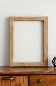 Marco de Fotos Hecho a Mano en India con Incrustaciones de Madera Natural Marrón, Moderno y Ecológico - Product Image 1