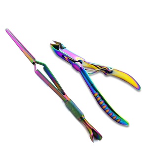 Ensemble professionnel de pinces à cuticules et repousse-cuticules en titane arc-en-ciel pour manucure et pédicure (vente en gros) - Product Image 1