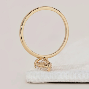 Anillo de compromiso con diamante cultivado en laboratorio de 1.50 quilates, certificado por IGI, en forma de pera, de oro de 14k, ideal para regalo. - Product Image 5