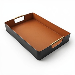 Plateau organisateur en cuir cousu de qualité supérieure, conçu pour les montres, les clés, les portefeuilles et les accessoires personnels, avec un design sophistiqué pour un usage quotidien. - Product Image 5