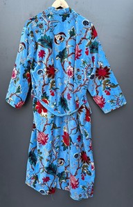 เสื้อคลุมกำมะหยี่พิมพ์ลายสวยงามแบบยูนิเซ็กซ์  ใส่ได้สองด้าน  ฟรีไซส์ แขนยาว  ผ้าฝ้าย  พร้อมเข็มขัด  กระเป๋าตกแต่ง  สำหรับฤดูหนาว - Product Image 6