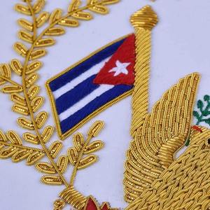Delantal Masónico Bordado Personalizado con Borde Rojo, Centro Blanco, Símbolo de Estrella de David y Cruz, Forma Cuadrada, Insignia Cosida, Tela para Regalia - Product Image 6