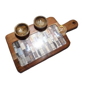 Plateau de service rectangulaire en bois d'acacia fabriqué à la main Plateau à collation en bois naturel avec bols écologiques amovibles - Product Image 1