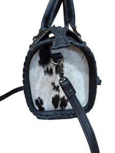 Nouveau Sac Messager en Cuir de Vachette Façonné à la Main Style Western Vintage avec Fermeture Éclair et Motifs Floraux pour Femme – Collection Luxe 2026 - Product Image 2