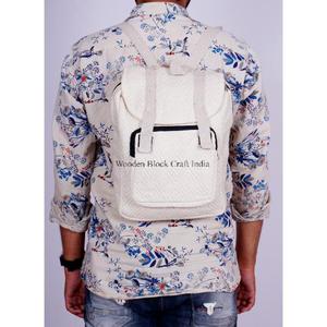 กระเป๋าเป้สะพายหลังทำมือ ขนาดกลาง สำหรับทุกเพศ ผลิตจากผ้าฝ้าย 100% สไตล์วินเทจ น้ำหนักเบา ปิดด้วยซิปและหัวเข็มขัด พร้อมโลโก้ช่างฝีมือ เหมาะสำหรับการเดินทาง - Product Image 5