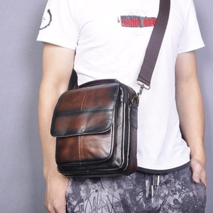 Bolso de Pecho de Cuero Genuino para Hombre, Bolso Bandolera Ligero con Forro de Nailon Clásico, Casual y de Lujo - Product Image 4