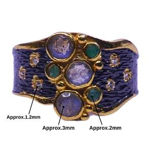 Bague de fiançailles classique en argent sterling 925 plaqué or, vintage, faite à la main, avec pierres précieuses de couleur labradorite, émeraude et topaze blanche - Product Image 2