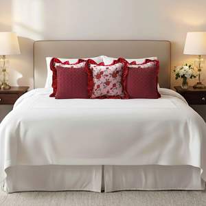 Juego de 5 Fundas de Almohada SOGA Rose Garden, Color Borgoña con Volantes y Funda de Almohada de Punto Trenzado Rojo Intenso para Decoración de Sofá - Product Image 2