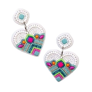 Pendientes de gota bordados con cuentas de corazón hechos a mano bonitos elegantes colores personalizados de moda última moda de lujo India - Product Image 1