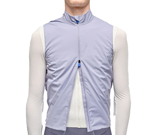 Chaleco ligero con cuello alto Sprint Sports con tela profesional impermeable de rejilla. - Product Image 1