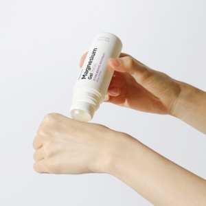 Gel refroidissant au magnésium Gell Roll On 100g pour les muscles et les articulations Formule au menthol et au camphre Gel à absorption rapide - Product Image 2