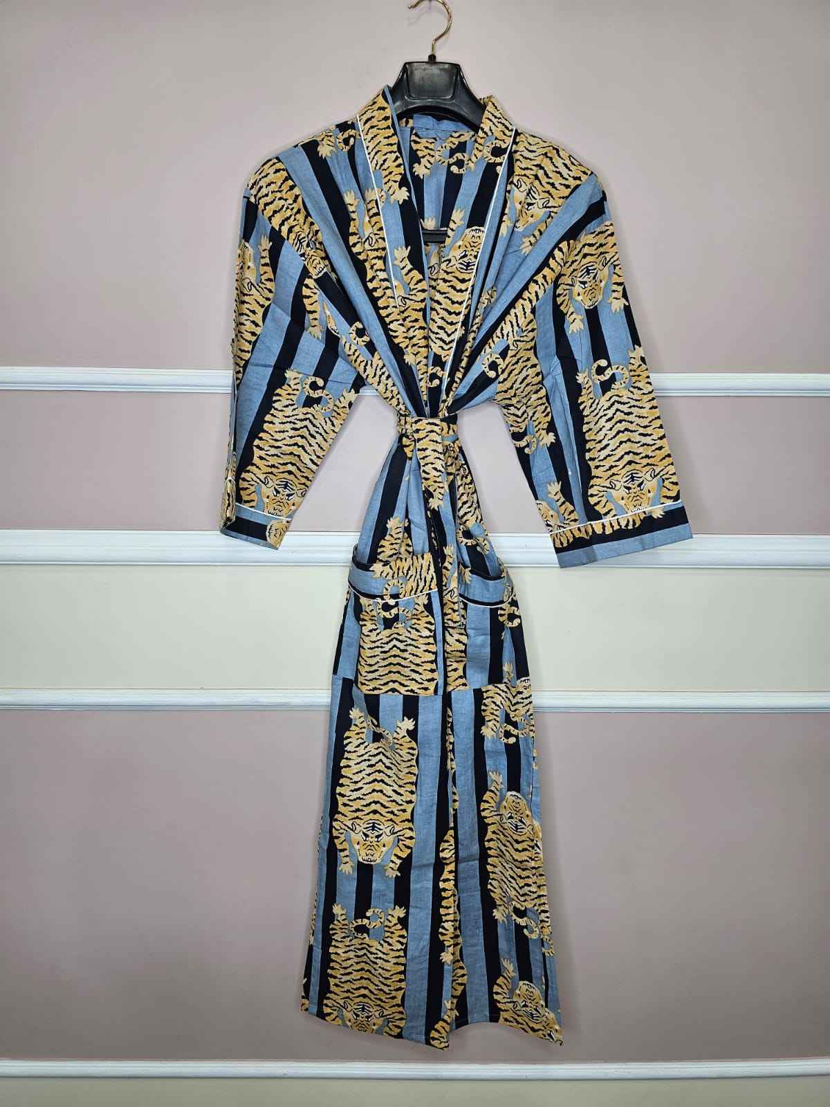 ตามที่แสดงในภาพ