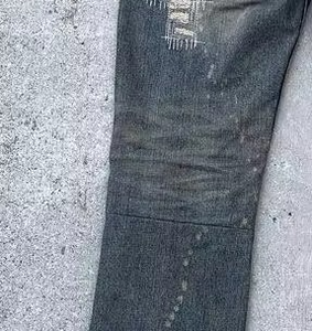 Jeans en denim pour hommes 2026 de haute qualité, coupe évasée, déchirés et usés, style streetwear hip-hop Y2K, délavage vintage, OEM ODM, en coton - Product Image 2