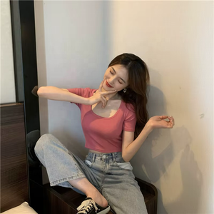 เสื้อครอปแขนสั้นสไตล์เกาหลีสำหรับผู้หญิง ลายสก็อต ผ้าถักเป็นมิตรต่อสิ่งแวดล้อม ขายส่งช่วงซัมเมอร์ - Product Image 4