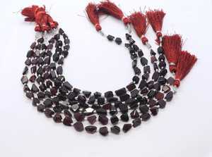 Perles de grenat rouge naturel facettées en pépites 6-7 MM, pépites de grenat du Mozambique, perles de pierres précieuses de forme roulée, 10 pouces, grenat rouge naturel - Product Image 4