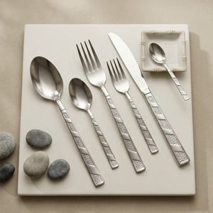 Nouveauté : Ensemble de couverts modernes en métal Lavie Creations, 5 pièces, manches au design feuille unique, vaisselle de mariage élégante, restaurant - Product Image 1
