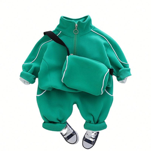 Conjunto Deportivo Infantil de 2 Piezas, Estampado y Liso, Personalizable, Transpirable, Ecológico, de Secado Rápido, 100% Algodón, Ropa Urbana - Product Image 1