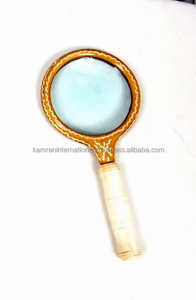 Lupa de lente de mano de vidrio elegante para aumento visual mejorado - Product Image 6