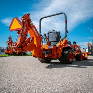 รถตักล้อยางขนาดเล็ก Kubota BX23S เครื่องยนต์ดีเซล 37 กิโลวัตต์ แรงยกสูง สีเหลือง รับประกัน 2 ปี ความจุบุ้งกี๋ - Product Image 1