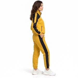 <b>Women</b> <b>Windbreaker</b> Tracksuit Custom Outdoor Sportswear Jacket Jogger Set Polyester Material Lightweight Design Comfortable - Product Image 3