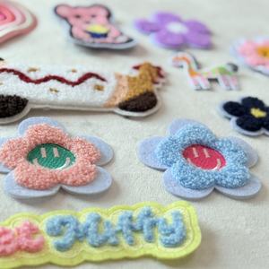Parches Termoadhesivos Personalizados de Tela Twill Bordada con Diseño Floral Botánico para Ropa y Chaquetas - Product Image 2